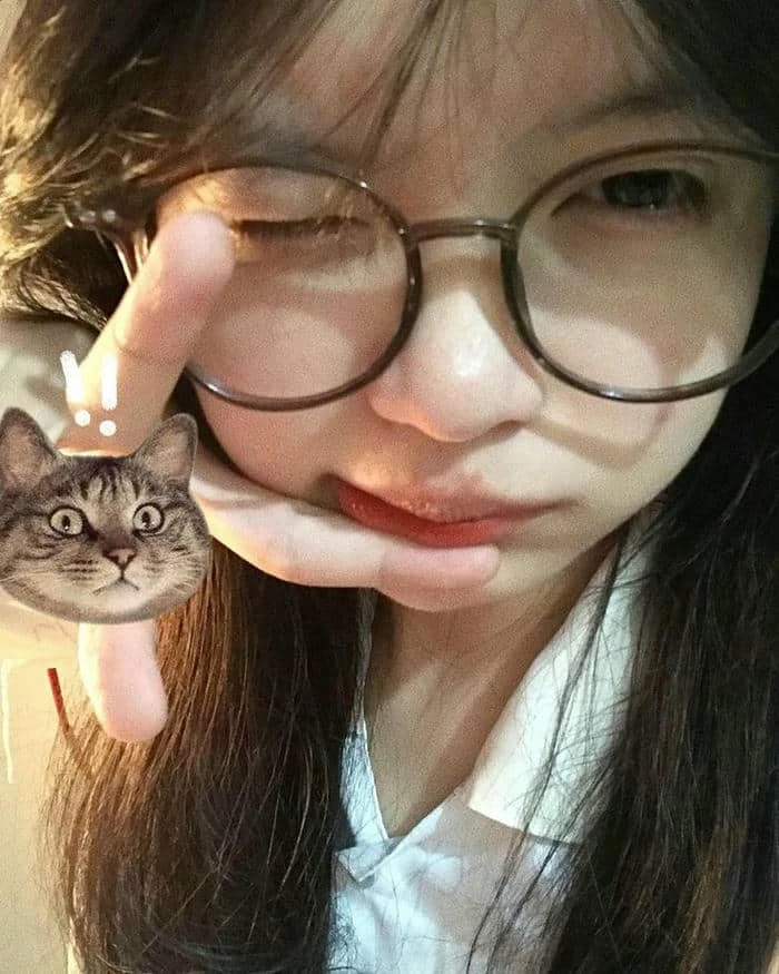 Gái xinh 2k9 với phong cách cá tính và trẻ trung