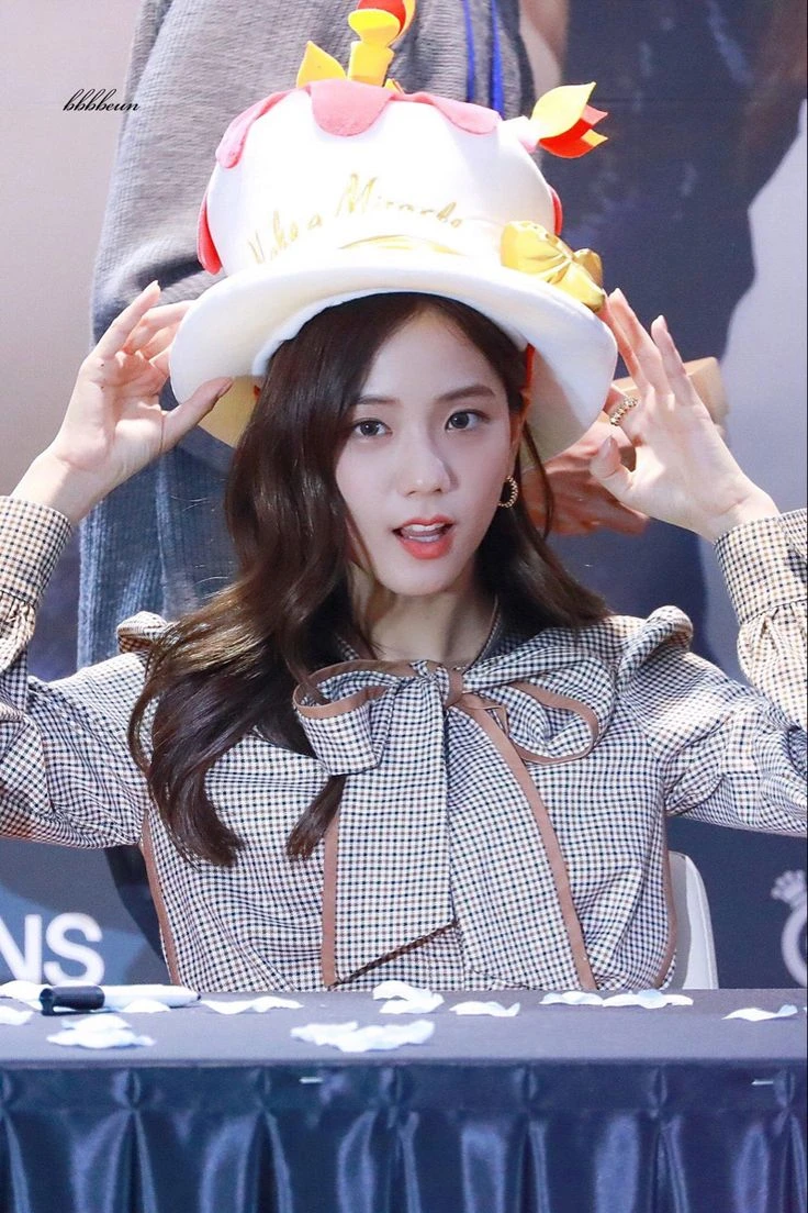 Jisoo với nụ cười tươi