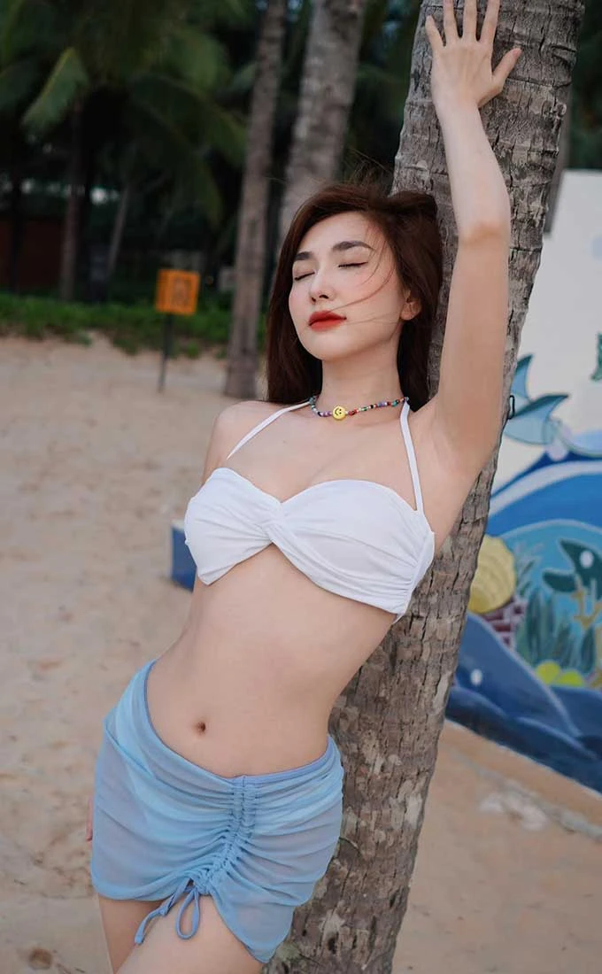 Set bikini của Thanh Mèo