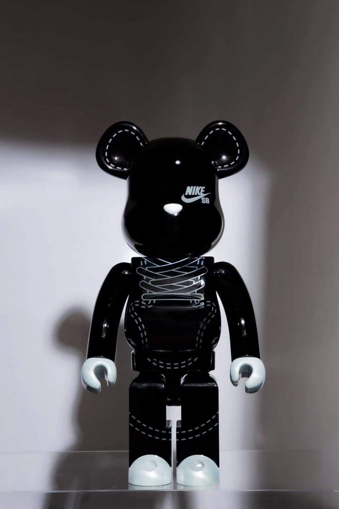 Hình nền Bearbrick sang trọng