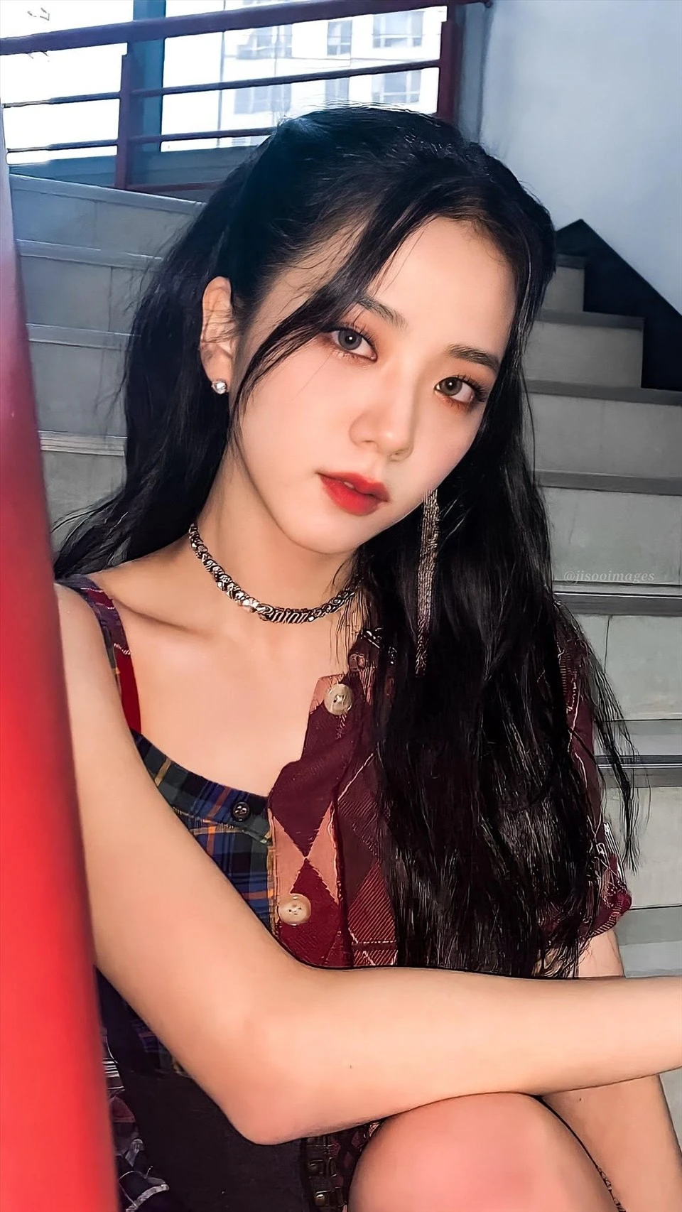 Jisoo mạnh mẽ 2