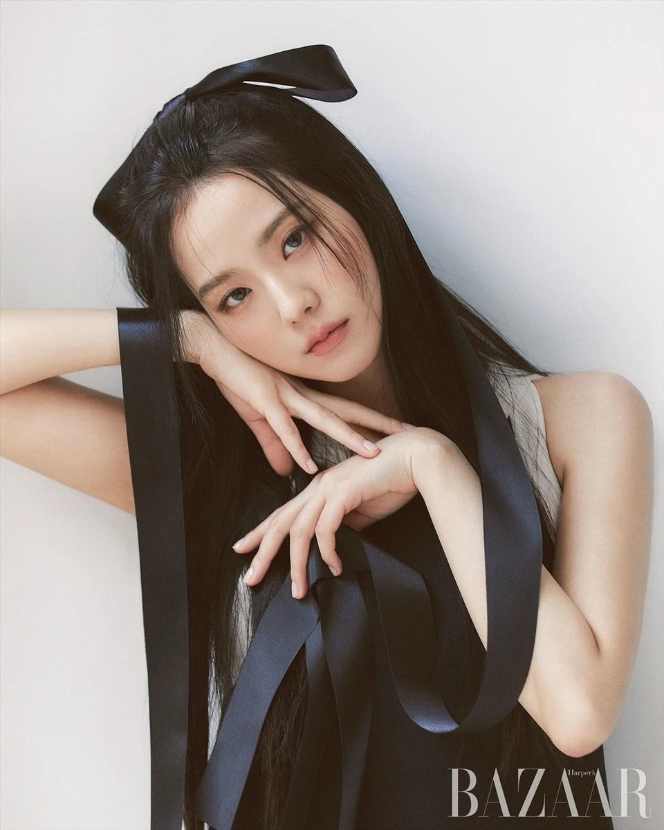 Jisoo mạnh mẽ 7