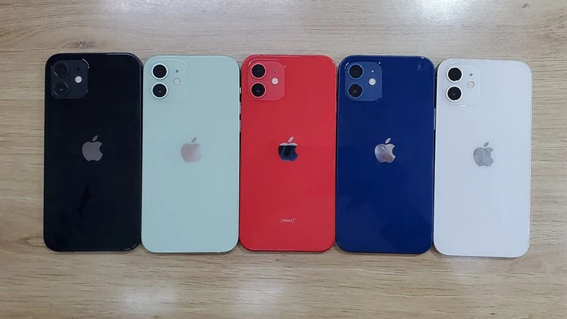 Màu đen của iPhone 12