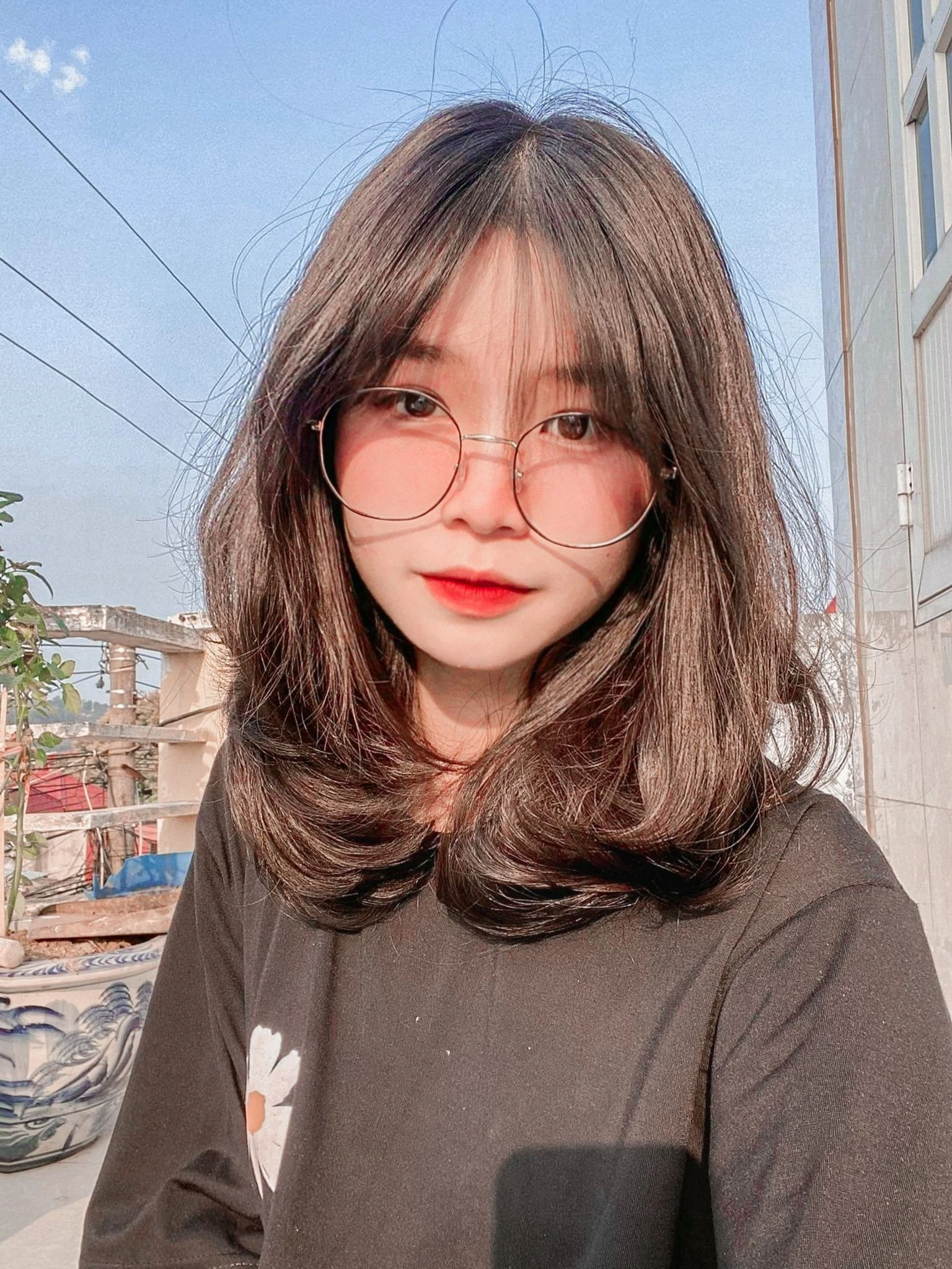 Hình ảnh girl đeo kính xinh xắn