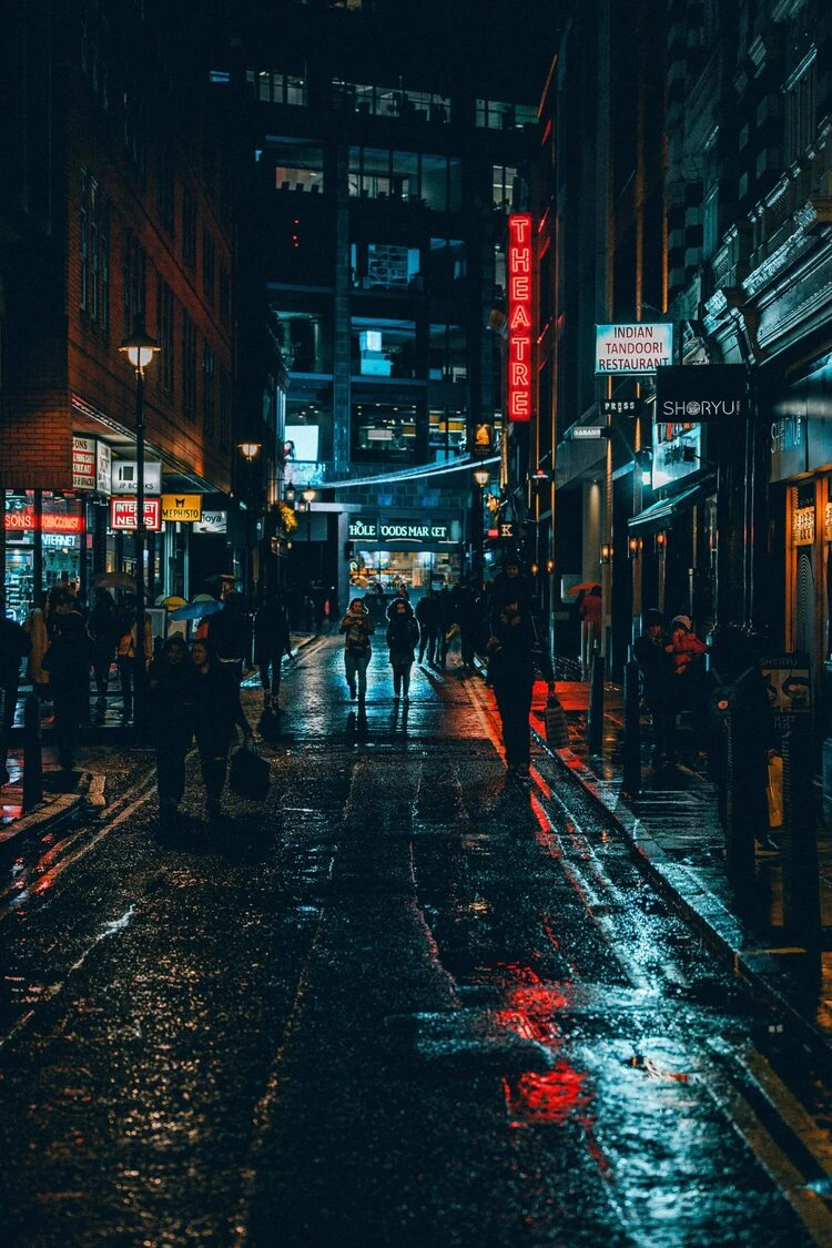 Khung cảnh đường phố về đêm
