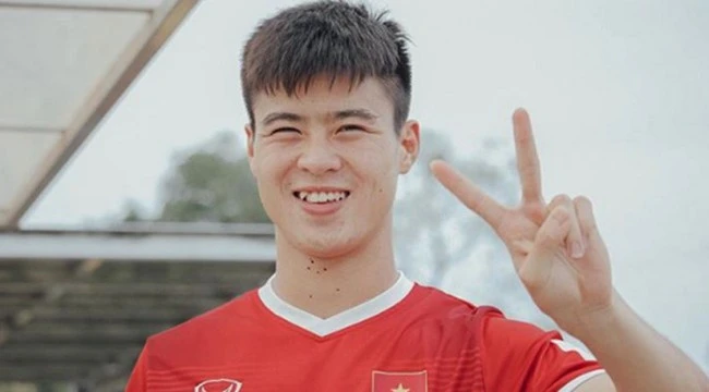 Duy Mạnh trong một trận đấu
