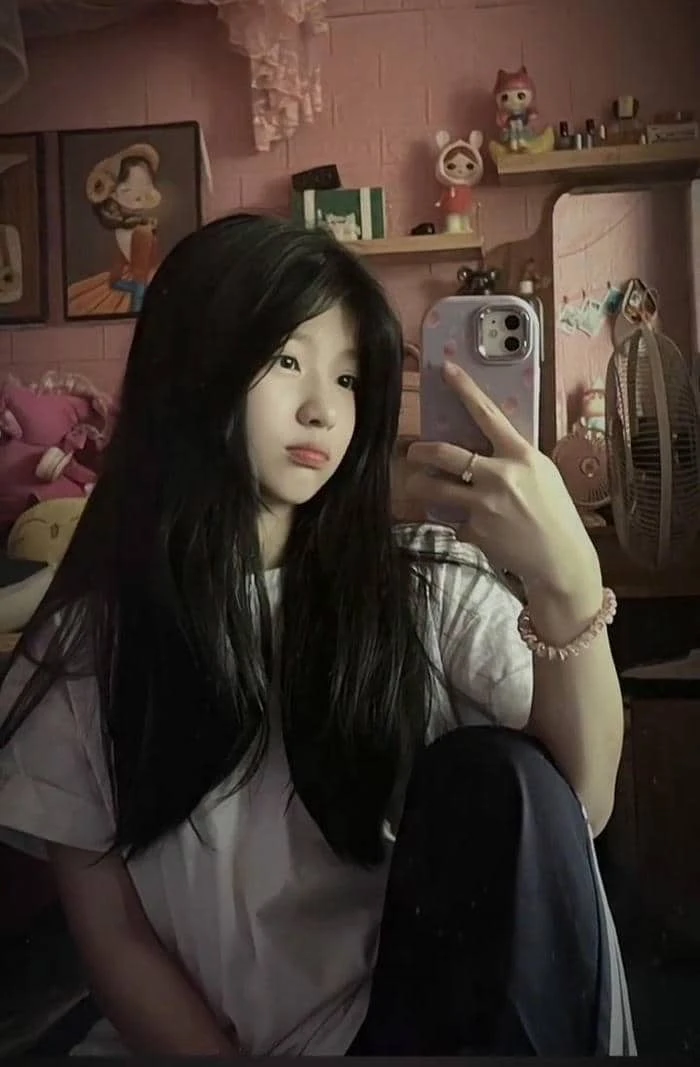 Hình ảnh gái xinh 2k9 tóc dài