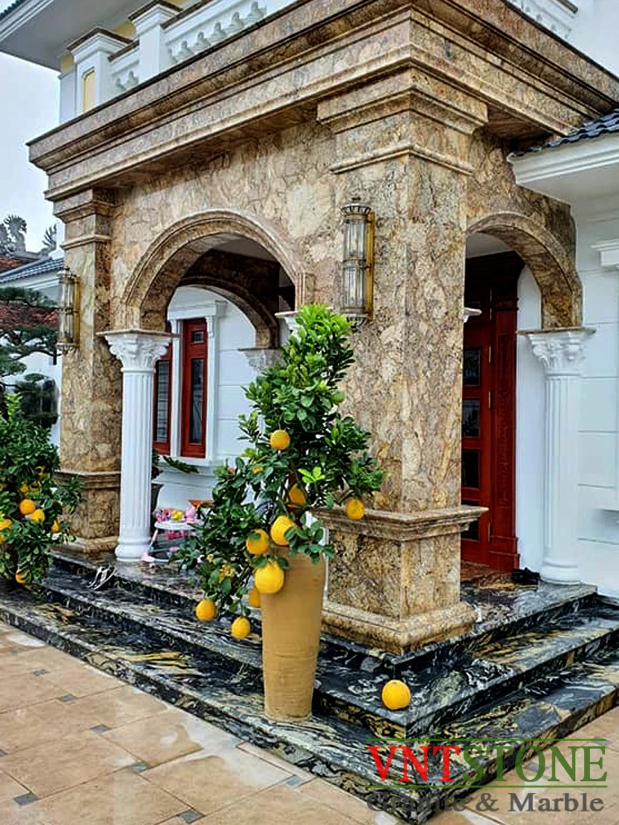 Mẫu đá granite Alaska Gold ốp cột mặt tiền nhà