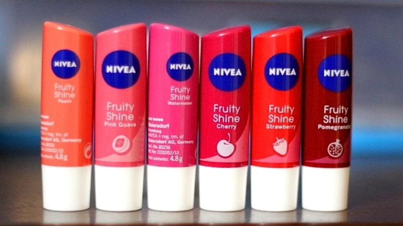 Son dưỡng Nivea với thành phần tự nhiên