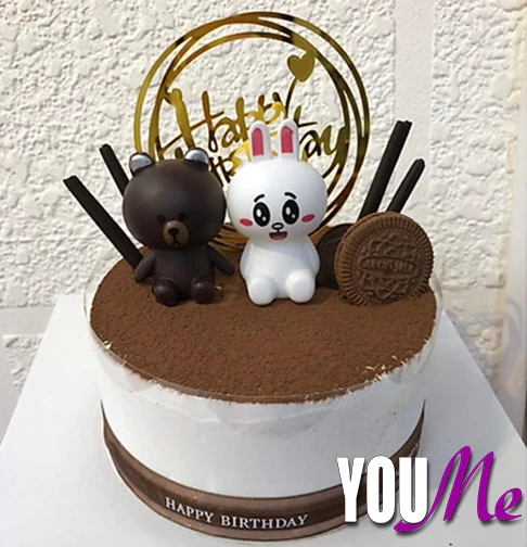 Bánh kem trang trí tỉ mỉ