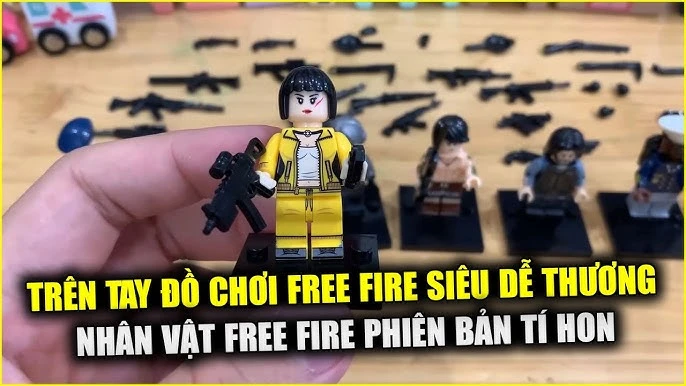 Mô hình nhân vật Free Fire trên nền nóng bỏng