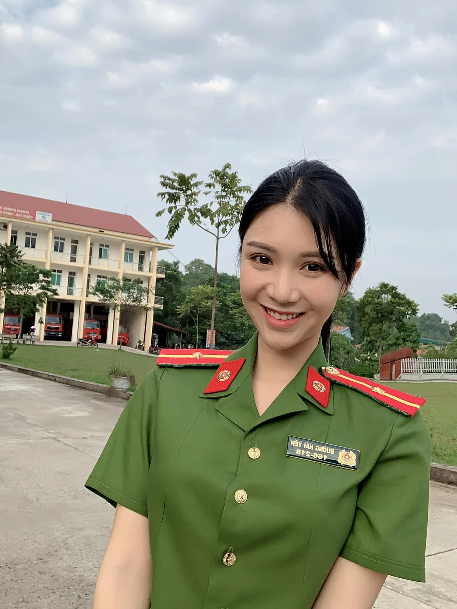 Nữ cảnh sát mạnh mẽ trong công việc