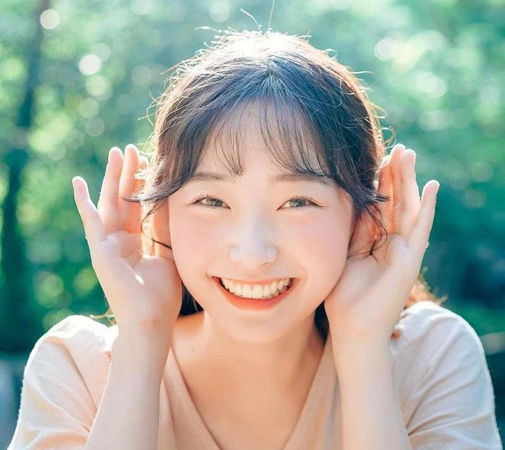 Phong cách trang điểm và phục trang
