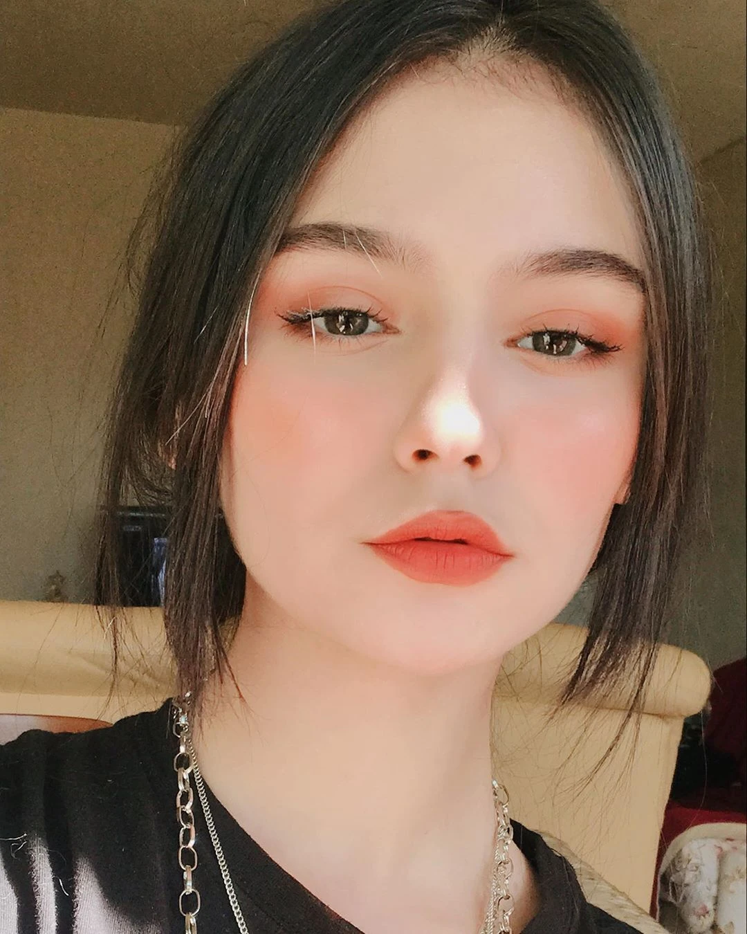 Hình ảnh gái Tây