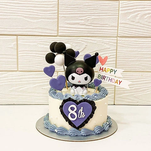 Chiếc bánh ngọt với thiết kế Kuromi dễ thương