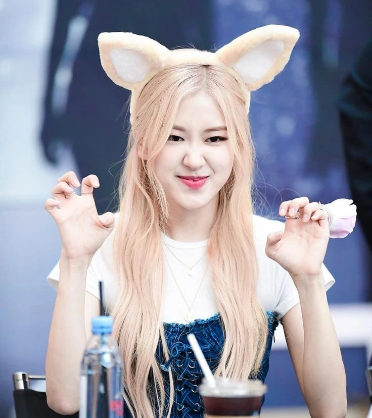 Ảnh Rosé Blackpink Cute