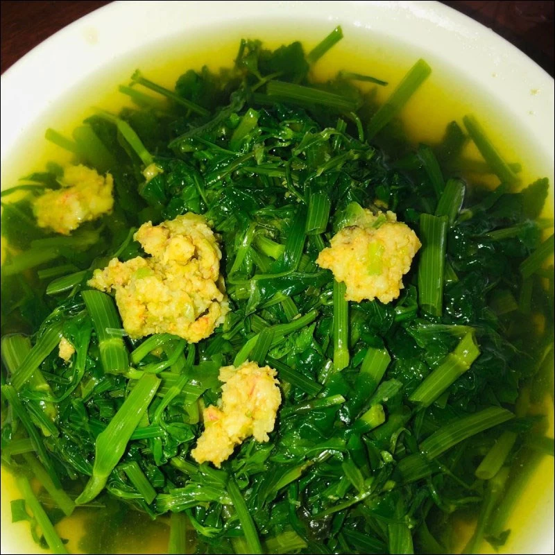 Món canh rau cần hoàn thành - Hình ảnh minh họa