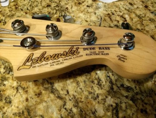 Decal độc đáo cho guitar