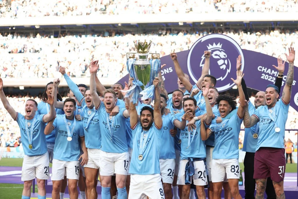 Man City ăn mừng vô địch