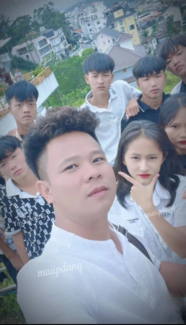 Hình ảnh nhân vật hài hước
