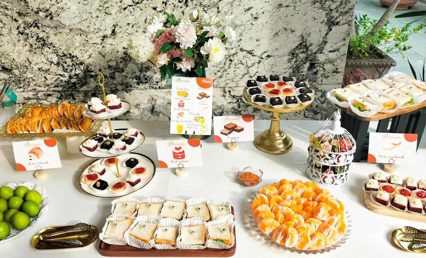 Tiệc ngọt khai trương