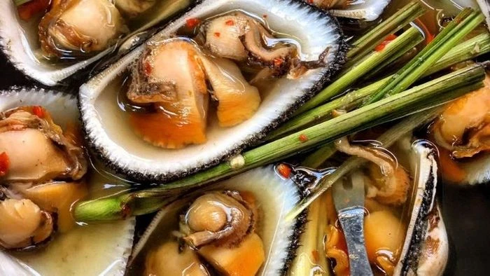 Sò lông hấp dẫn với món gỏi