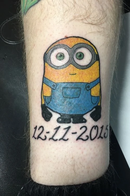 Hình xăm Minion