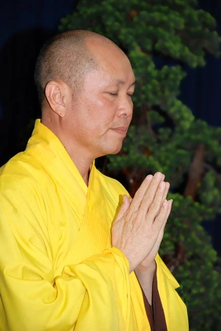 Hình ảnh thiền của thầy chùa
