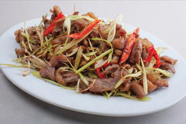 Thịt nai xào sả ớt