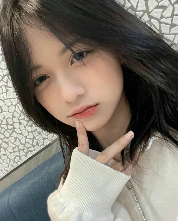 Cô gái cá tính và dễ thương