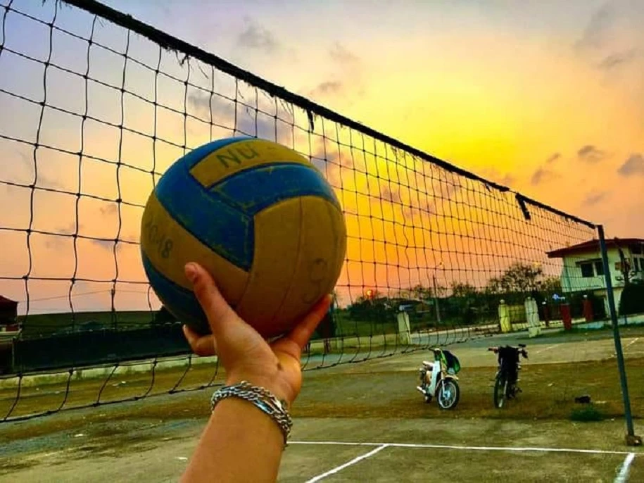 Pha cứu bóng ngoạn mục