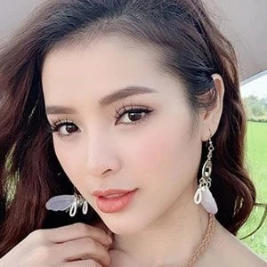 Phương Trinh Jolie