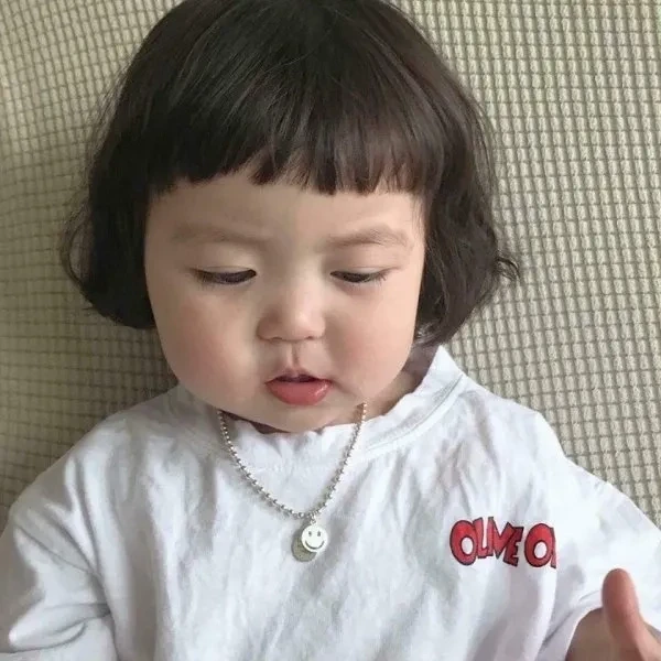 Ảnh em bé đáng yêu