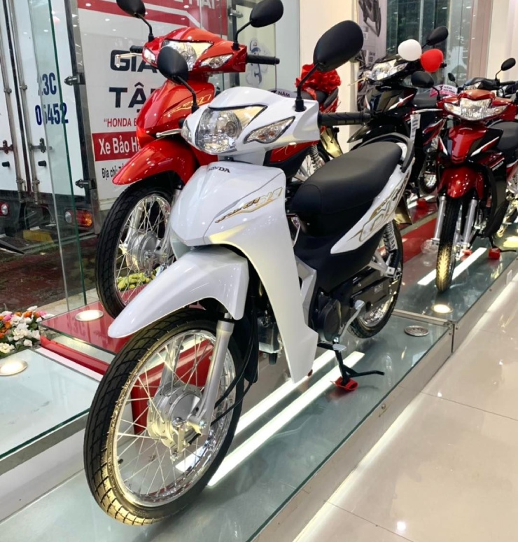 Giá xe Honda Wave Alpha 110cc mới nhất tháng 10/2024 tại đại lý