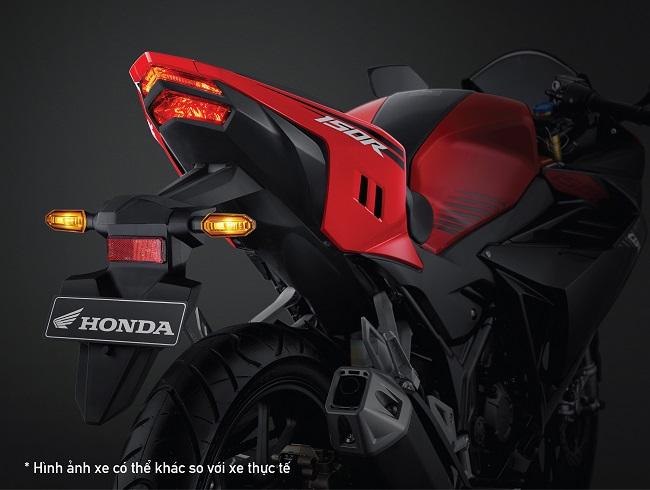 Giá xe Honda CBR150R mới nhất tháng 10/2024 tại đại lý