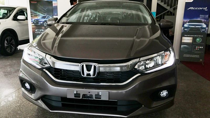 Những điểm khác nhau hai phiên bản Honda City 2017