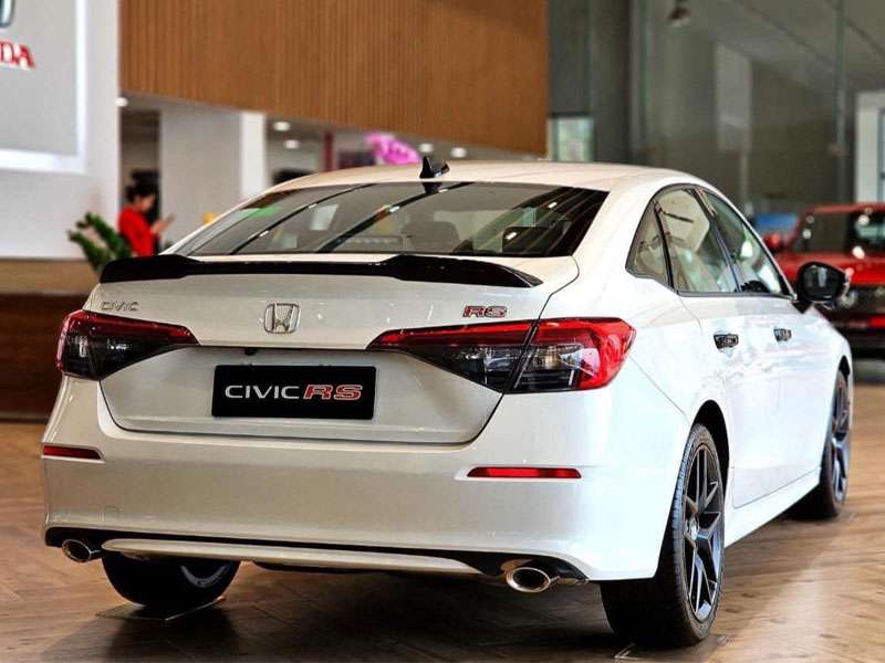 Giá lăn bánh Honda Civic mới nhất tháng 05/2024 - otohondaquan2.vn