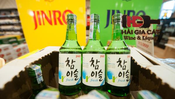 Rượu Soju bao nhiêu calo? Uống nhiều rượu soju có tốt không?