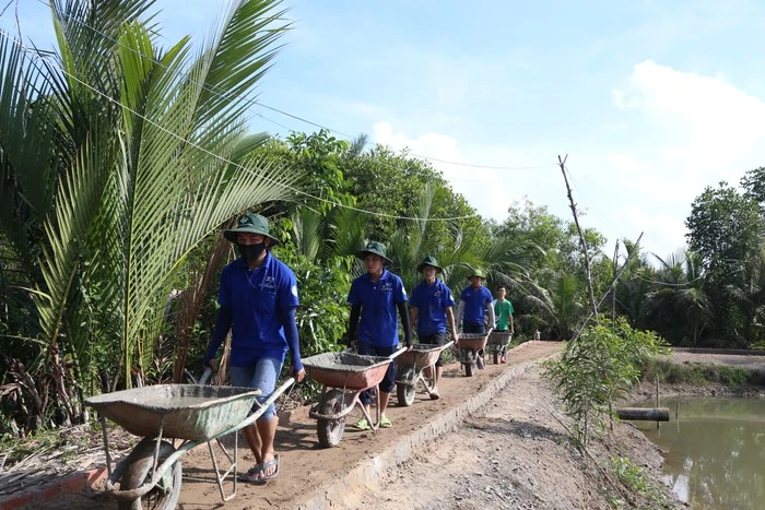 30 năm chiến dịch tình nguyện Mùa Hè Xanh Trường Đại học Mở TP.HCM