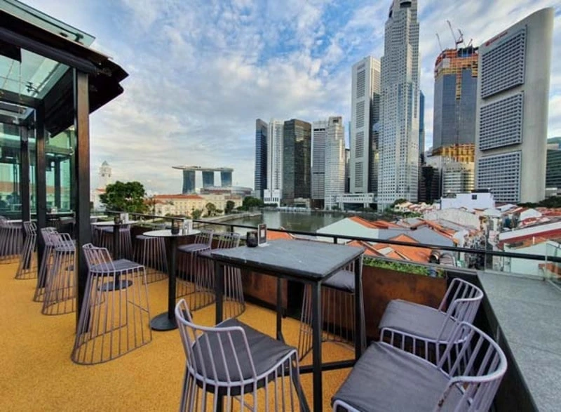 Đừng Bỏ Lỡ TOP 10+ Quán Bar Ở Singapore Sôi Động Hết Nấc