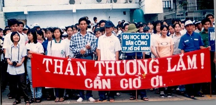 30 năm chiến dịch tình nguyện Mùa Hè Xanh Trường Đại học Mở TP.HCM