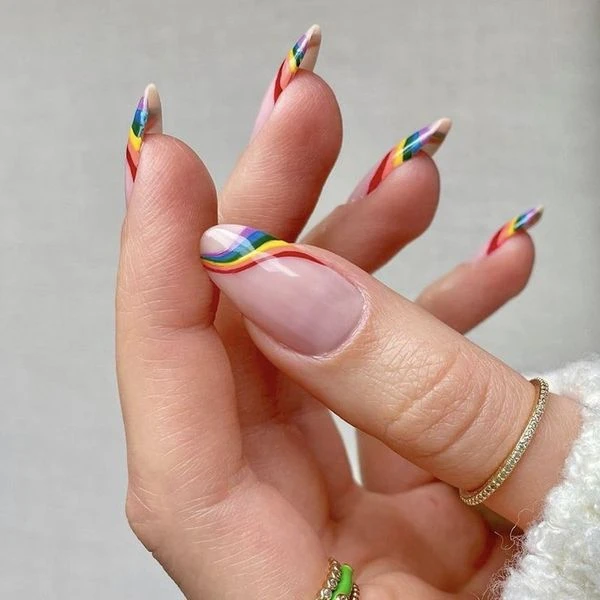 Những Mẫu Nail Mùa Hè Xinh Gây Sốt Mà Nàng Không Thể Bỏ Qua