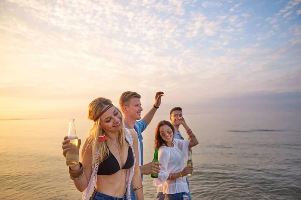 Top 35 Ca Khúc Mùa Hè Hay Nhất Cho Ngày Ngày Tươi Sáng