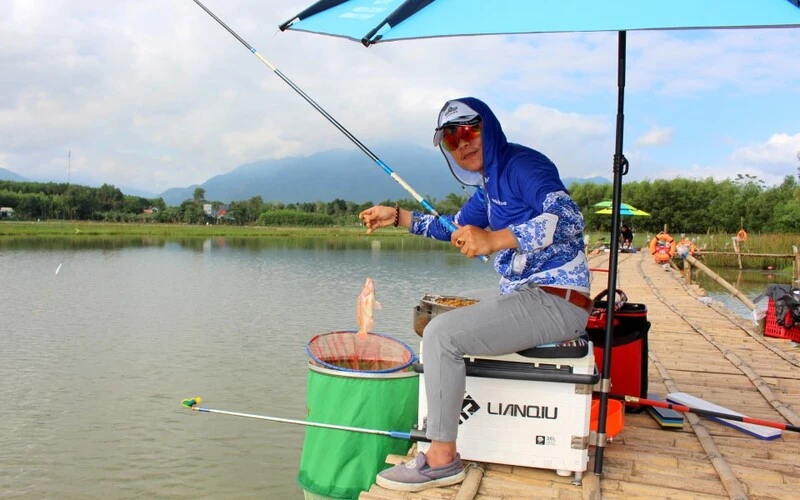 Khám phá hồ Đồng Quan - Nơi dã ngoại có hệ sinh thái lý tưởng