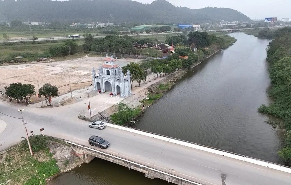 Ông Hoàng Mười - Huyền thoại và di tích lịch sử