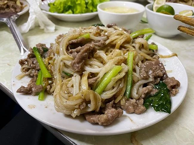 Top 30 Quán Ăn Đêm Nổi Tiếng Tại Hà Nội