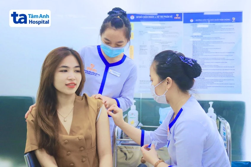 Sau khi tiêm HPV có kiêng quan hệ không? Kiêng trong bao lâu?