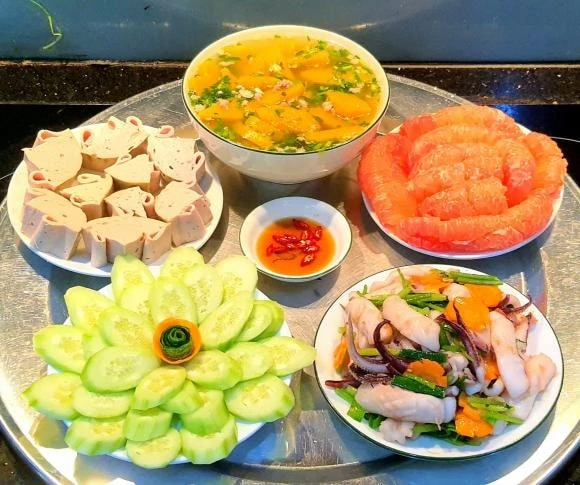 Gợi ý hơn 20 mâm cơm mùa thu đầy ú ụ, nhiều màu sắc, đầy đủ dinh dưỡng