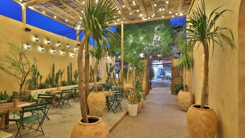 Top 30+ Quán Cà Phê Quận 7 Đẹp, Mới, Được Yêu Thích Nhất | Vincom | Vincom