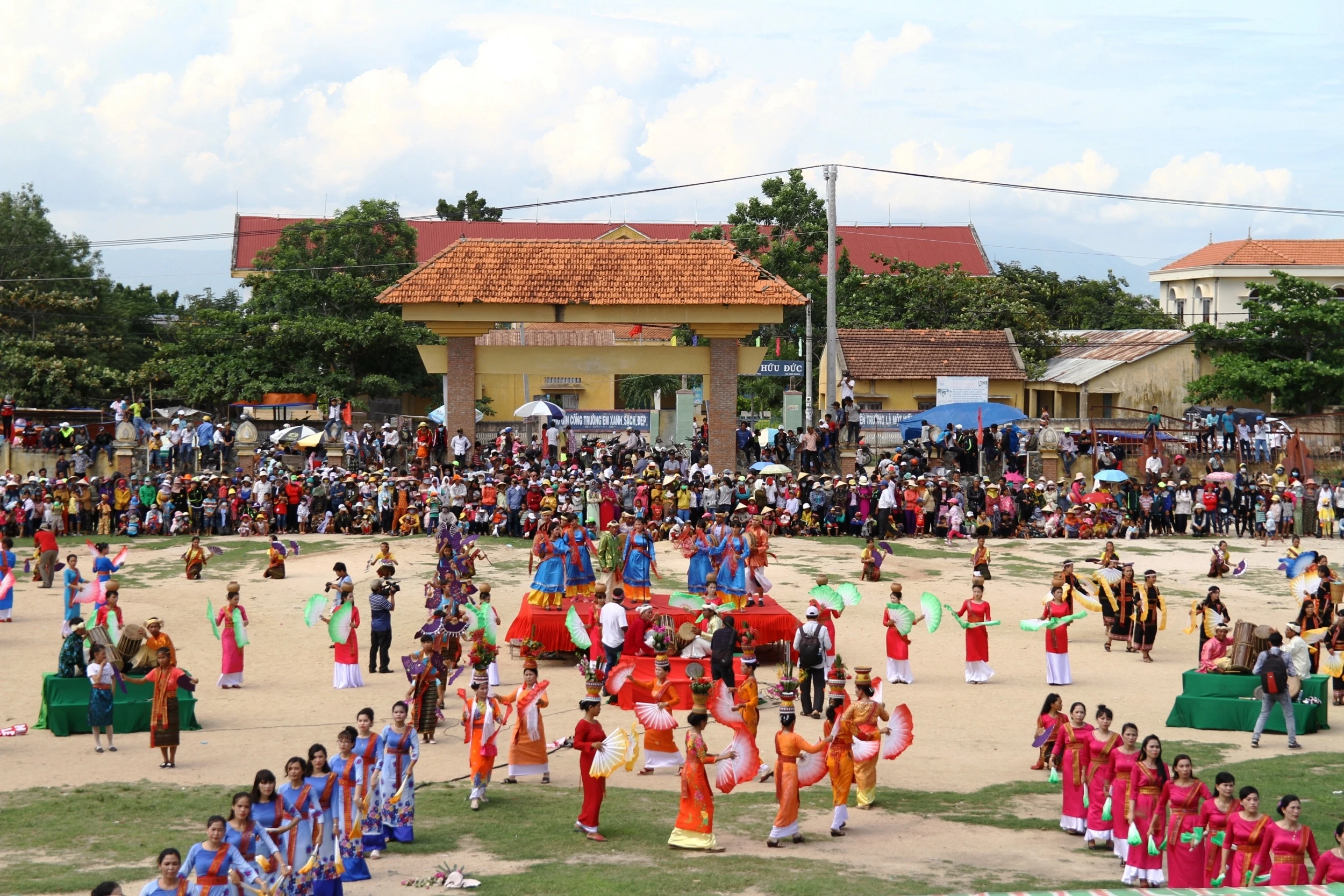 Tập quán pháp là gì và vai trò trong luật dân sự